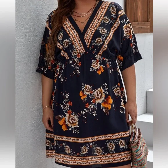 Boho Plus Size Floral Print Tie Back Dress - Picture 5 of 14